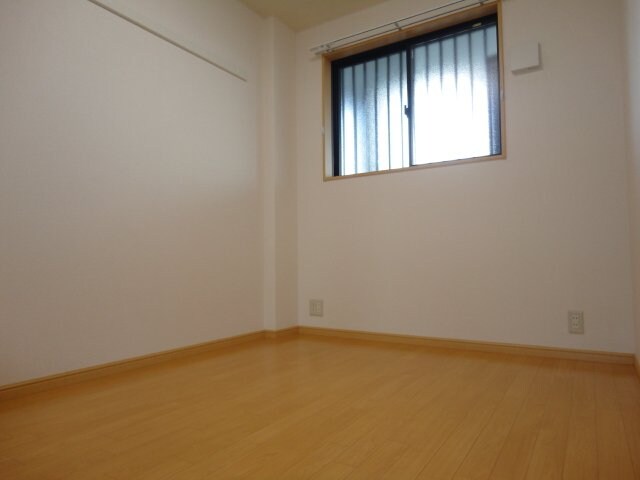 物件内観写真17　(洋室)