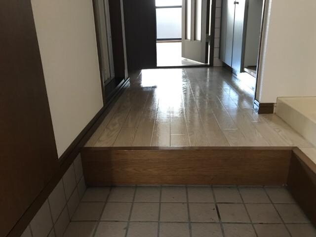 物件内観写真21　(玄関)