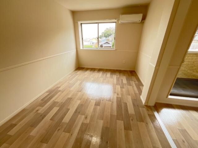 物件内観写真18　(室内)