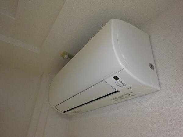 建物設備(エアコン)