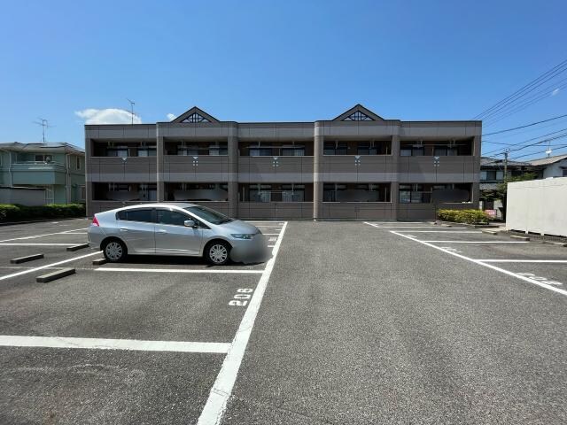 物件外観写真1　(外観写真（昼）)