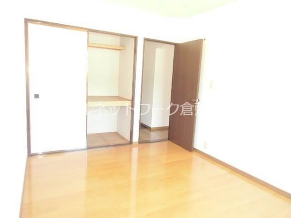 内装他(収納たっぷり)