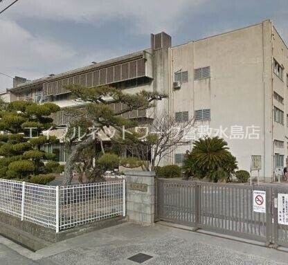 物件外観写真2　(総社市立総社小学校 1111m)