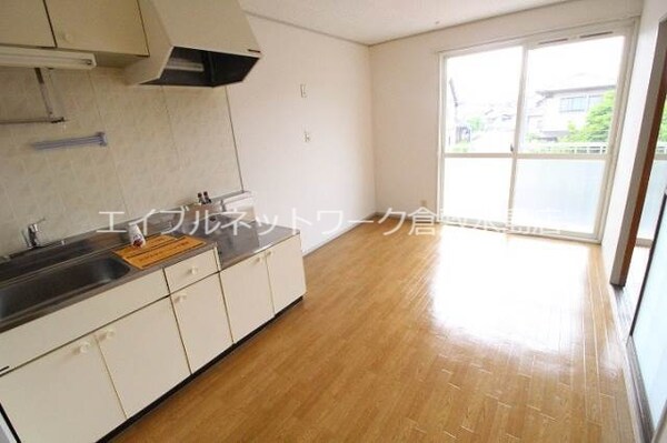 居室(同タイプのお部屋の写真です)