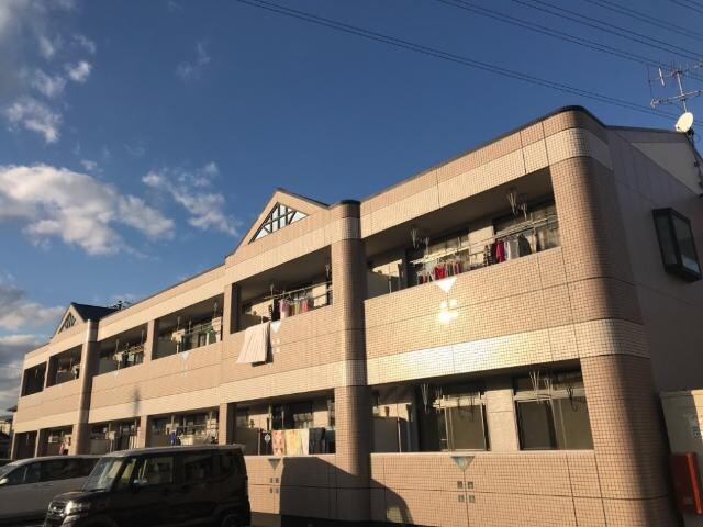 物件外観写真3　(外観写真（昼）)