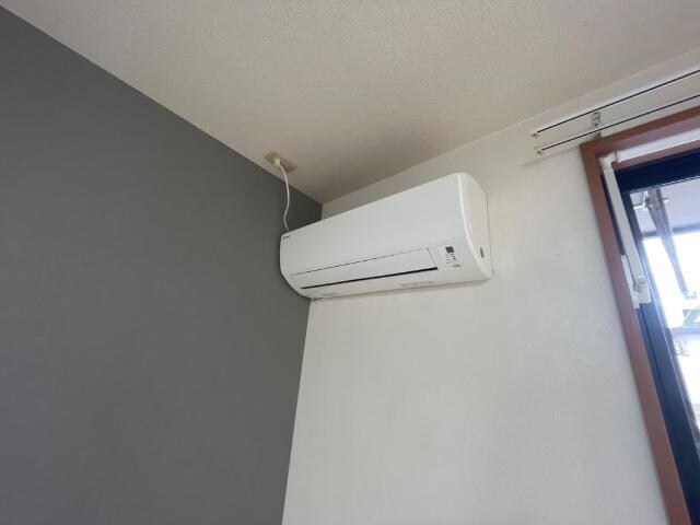物件内観写真11　(エアコン)