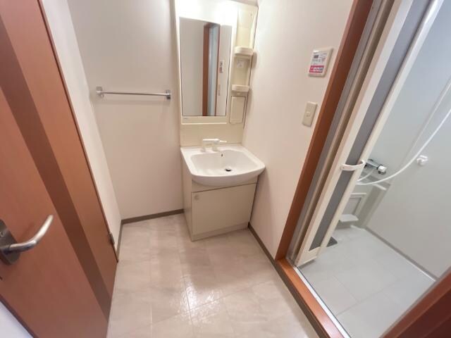 物件内観写真18　(洗髪洗面化粧台)