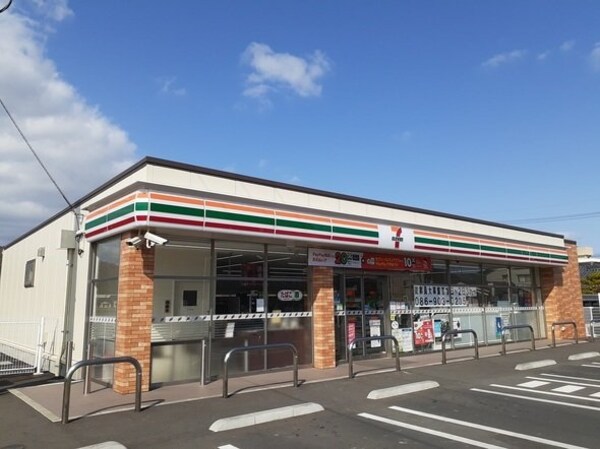 周辺環境(セブンイレブン岡山東花尻店まで650m)