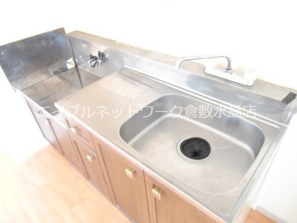 キッチン(同タイプのお部屋の写真です)