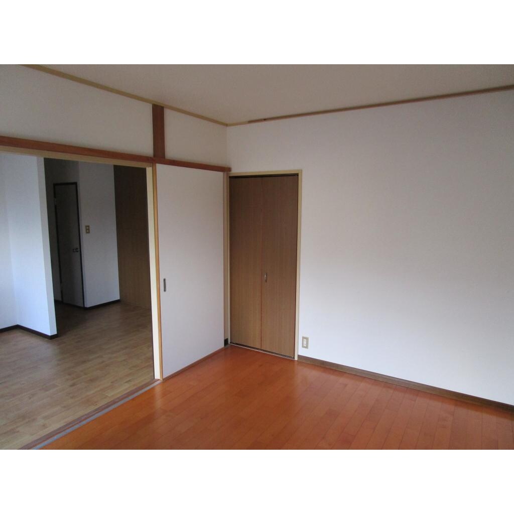 物件内観写真8　(洋室)