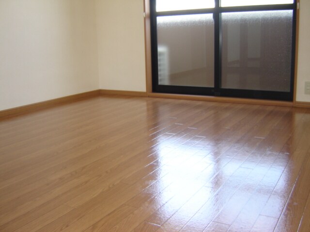 物件内観写真4　(洋室)