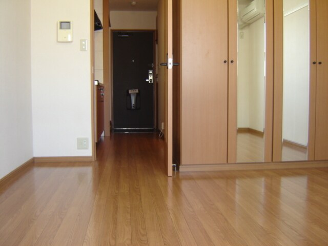 物件内観写真5　(洋室)