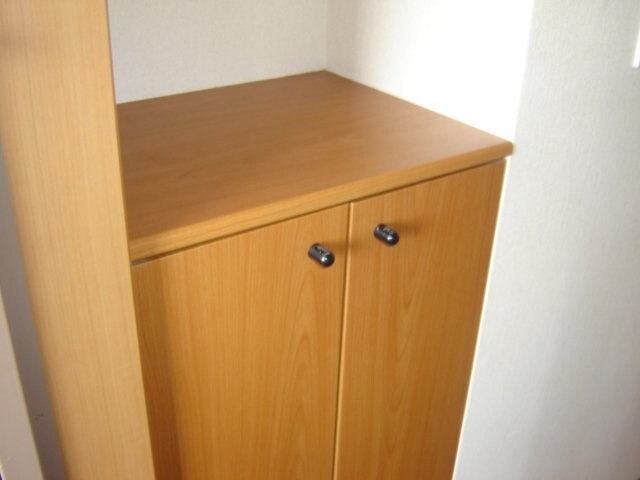 物件内観写真15　(収納)