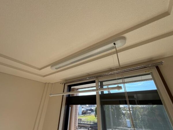 建物設備(室内物干し)
