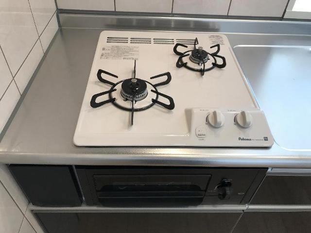 物件内観写真9　(2口ガスコンロ)