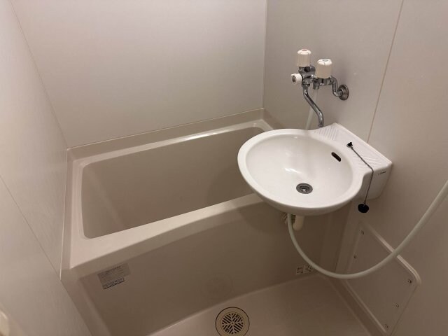 物件内観写真20　(備品や設備仕様は号室等により異なります現地をご確認下さい。)