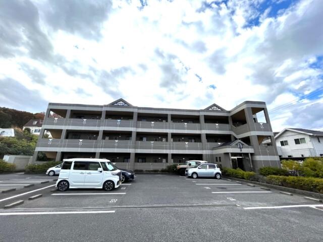 物件外観写真3　(外観写真（昼）)