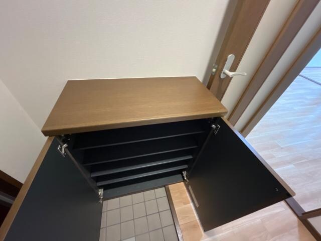 物件内観写真24　(下駄箱)