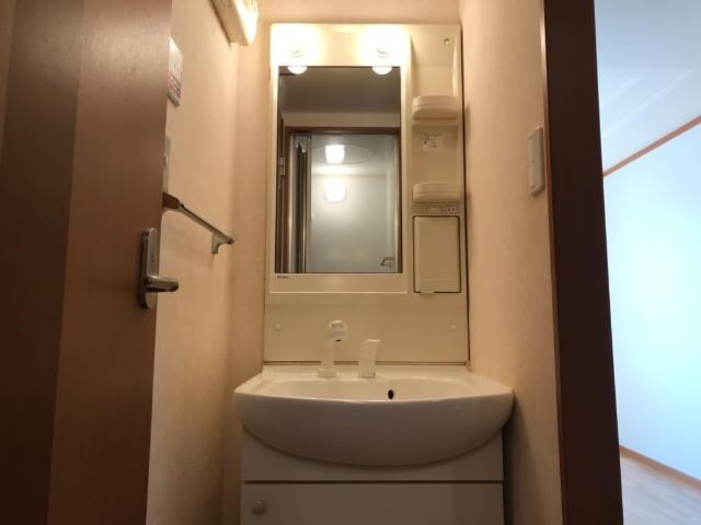 物件内観写真22　(洗髪洗面化粧台)