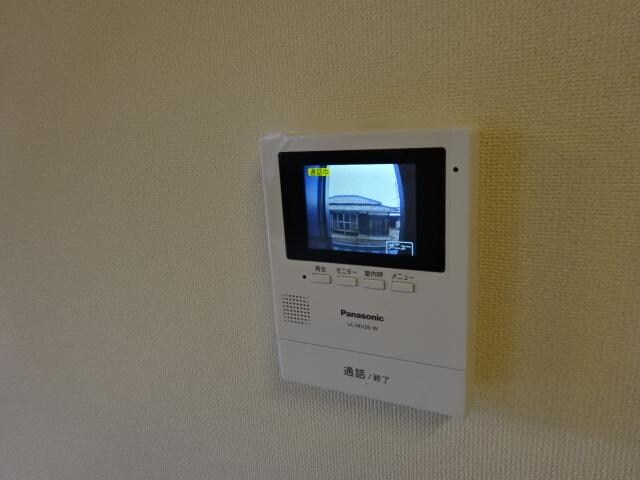 物件内観写真17　(カメラ付インターホン)