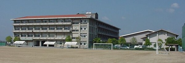 周辺環境(倉敷市立連島南中学校 933m)