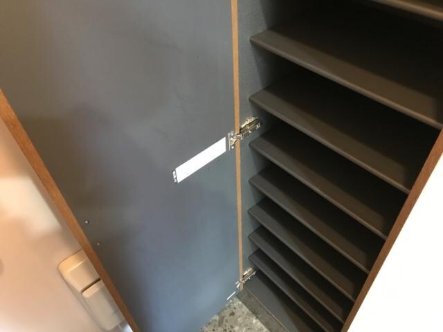 物件内観写真23　(下駄箱)