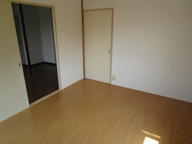 物件内観写真7　(洋室)