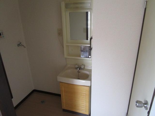 物件内観写真13　(洗面所)