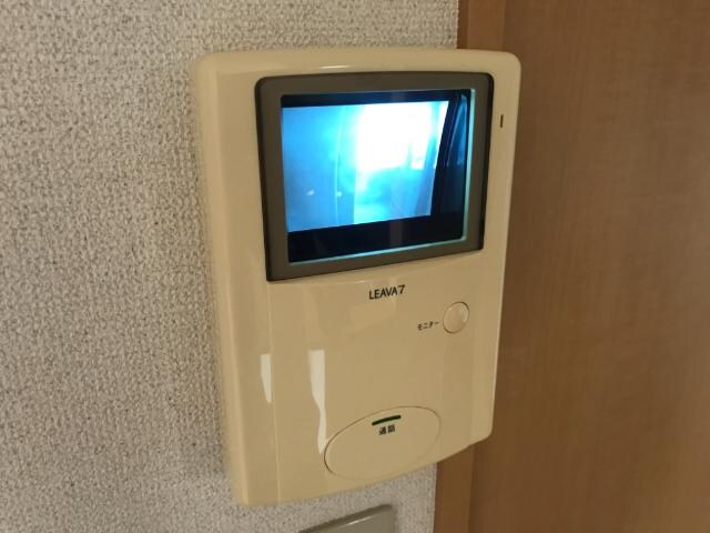 物件内観写真17　(カメラ付インターホン)