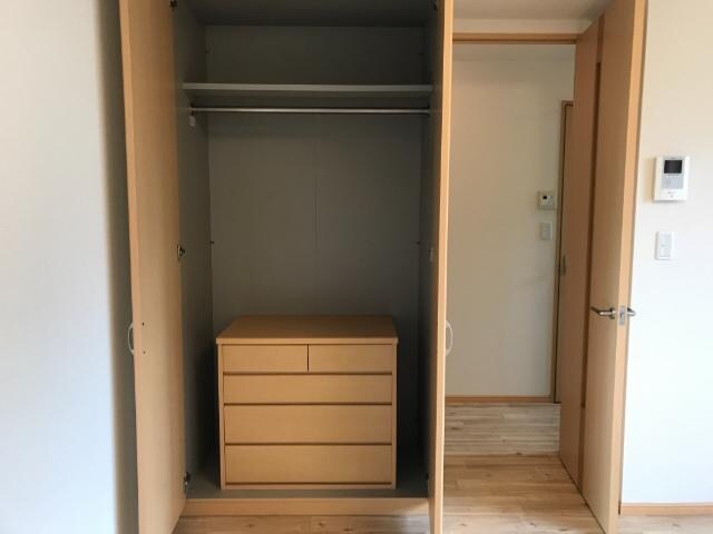 物件内観写真13　(収納)