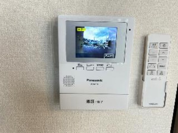 セキュリティ(カメラ付インターホン（イメージ）)