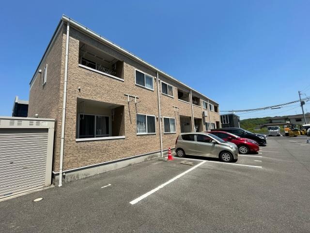 物件外観写真3　(外観写真（昼）)