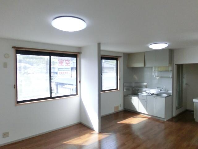 物件内観写真7　(リビング)