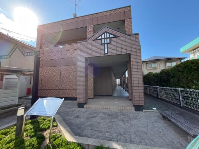 物件外観写真1　(外観写真（昼）)