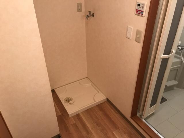 物件内観写真23　(脱衣所)