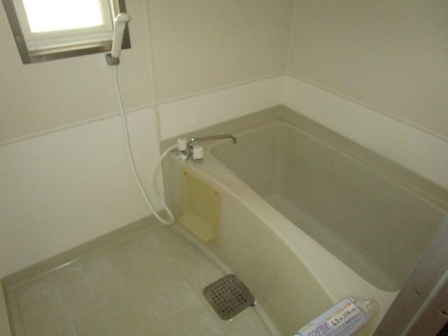 物件内観写真4　(風呂)