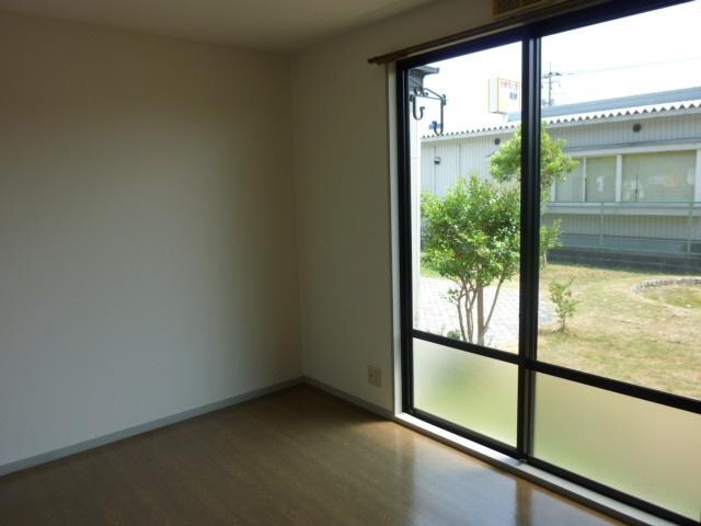 物件内観写真5　(洋室)