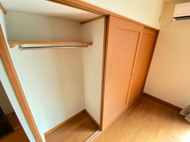 物件内観写真6　(備品や設備仕様は号室等により異なります。現地をご確認下さい。)