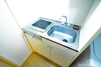 物件内観写真4　(備品や設備仕様は号室等により異なります現地をご確認ください。)