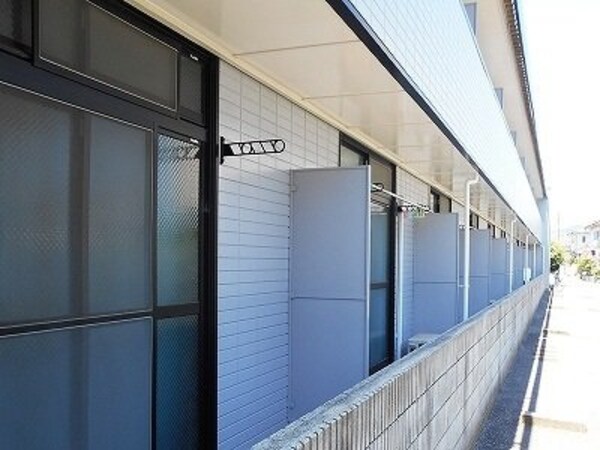 バルコニー(備品や設備仕様は号室等により異なります現地をご確認下さい。)