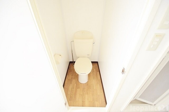 物件内観写真6　(備品や設備仕様は号室等により異なります現地をご確認ください。)