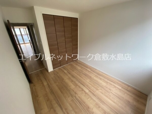 内装他