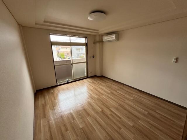 物件内観写真15　(洋室)