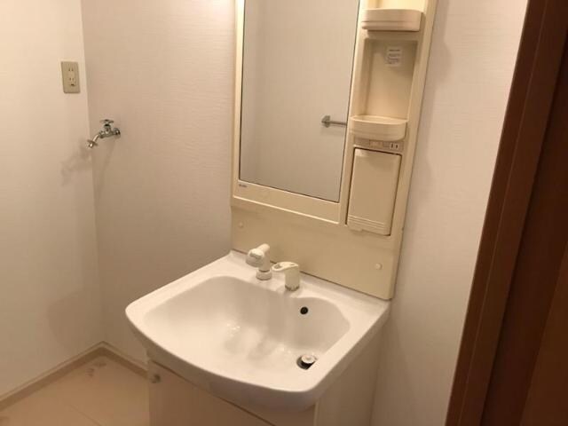 物件内観写真9　(洗面)