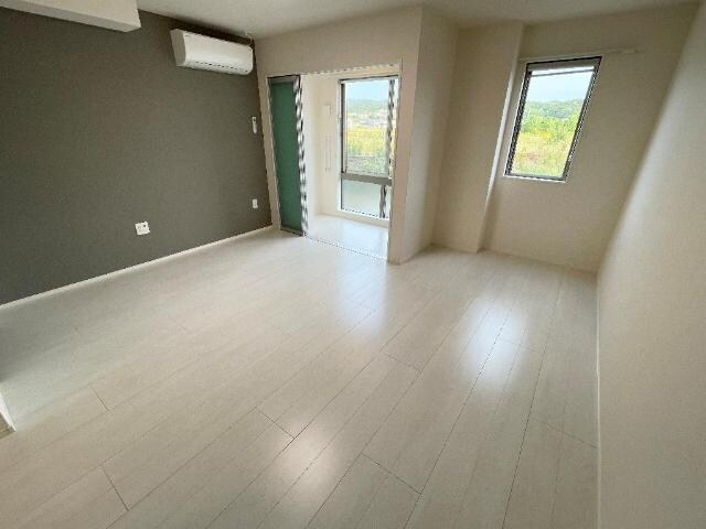 物件内観写真9　(洋室)