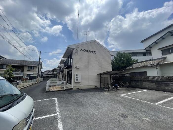 ノーブルハウス　Ａ棟