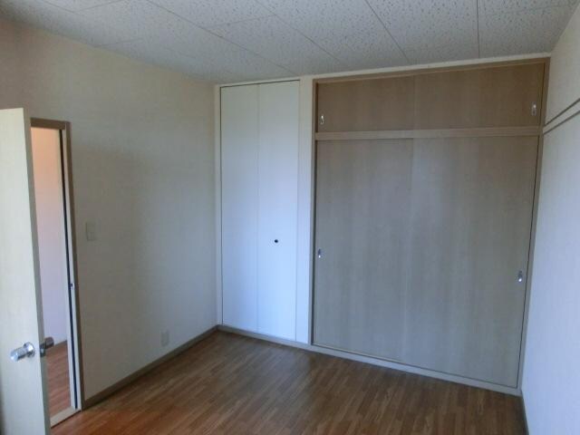 物件内観写真5　(洋室)