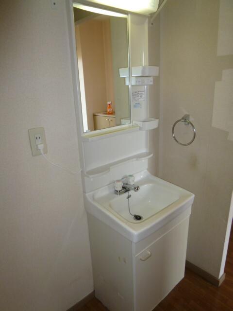 物件内観写真8　(洗面所)