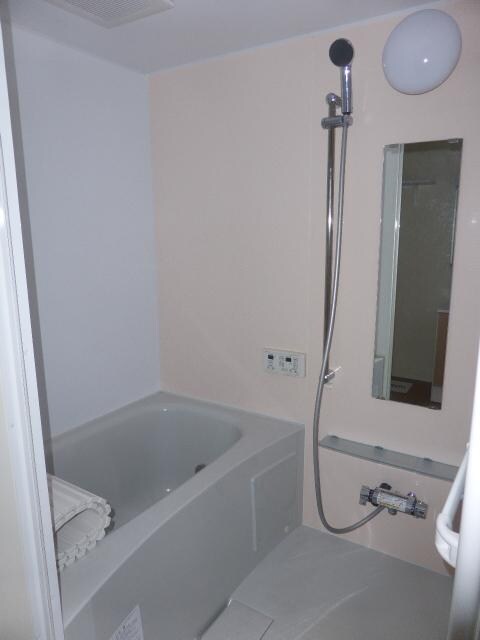 物件内観写真5　(風呂)