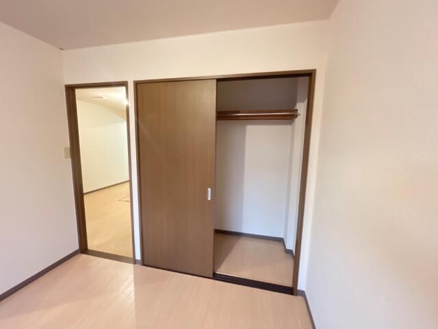 物件内観写真7　(収納)